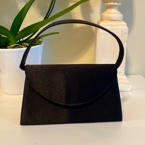 Small satin-look purse - Picture 2 of 6